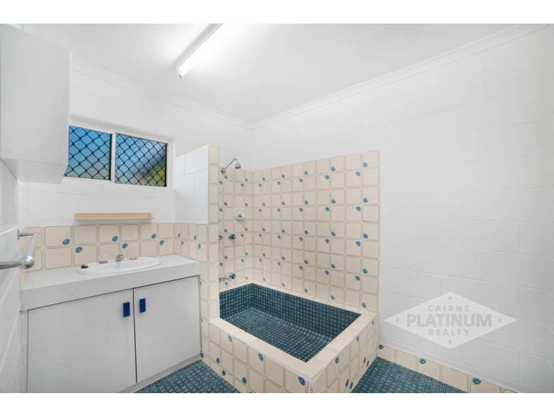 5 Periwinkle Avenue, Trinity Beach QLD 4879