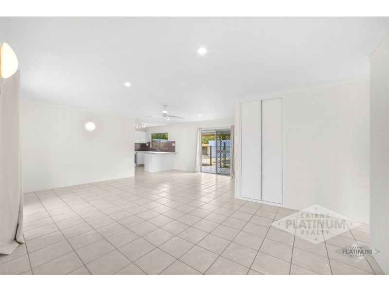 12 Centaur Street, Trinity Park QLD 4879
