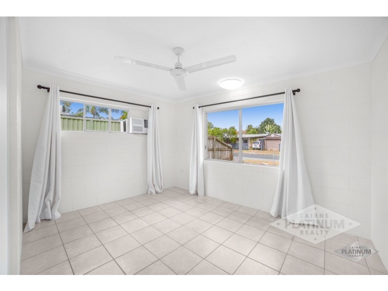 12 Centaur Street, Trinity Park QLD 4879