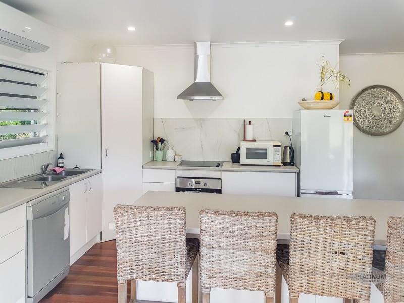 4990 Captain Cook Highway, Oak Beach QLD 4877