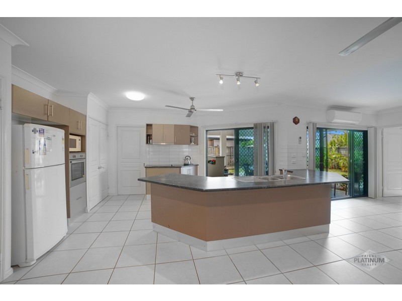 13 Bowline Close, Trinity Beach QLD 4879