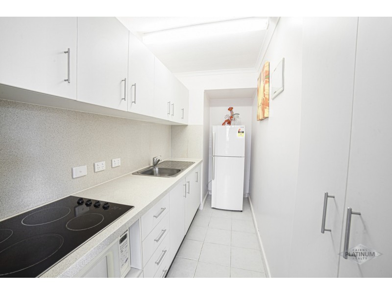 7/249-255 Esplanade, Cairns North QLD 4870