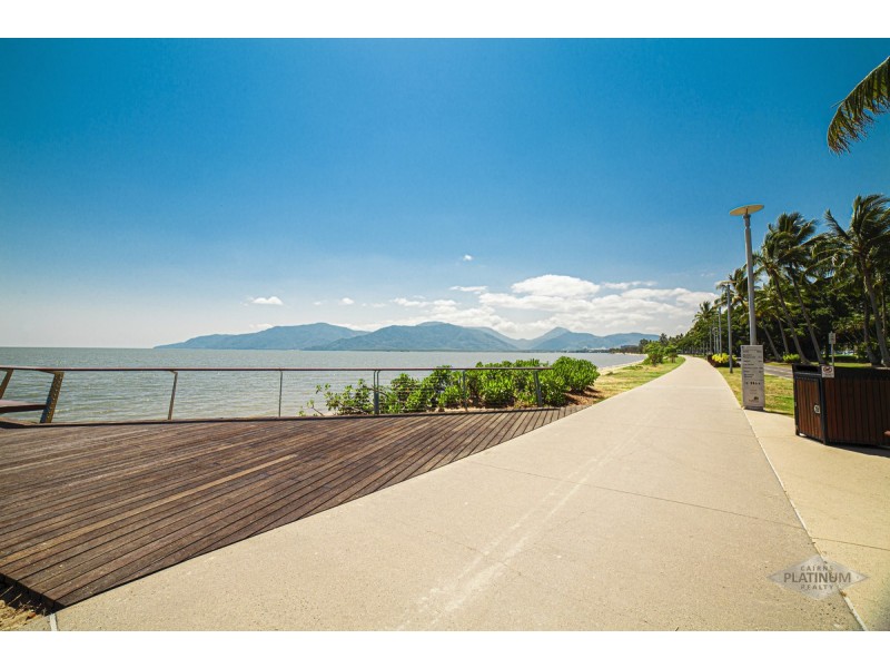 7/249-255 Esplanade, Cairns North QLD 4870