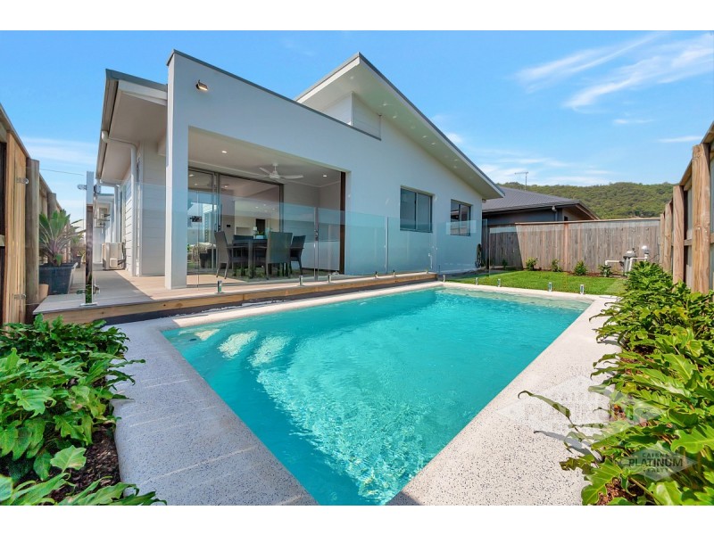 17 Master Circuit, Trinity Beach QLD 4879
