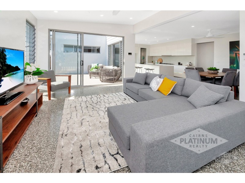 17 Master Circuit, Trinity Beach QLD 4879