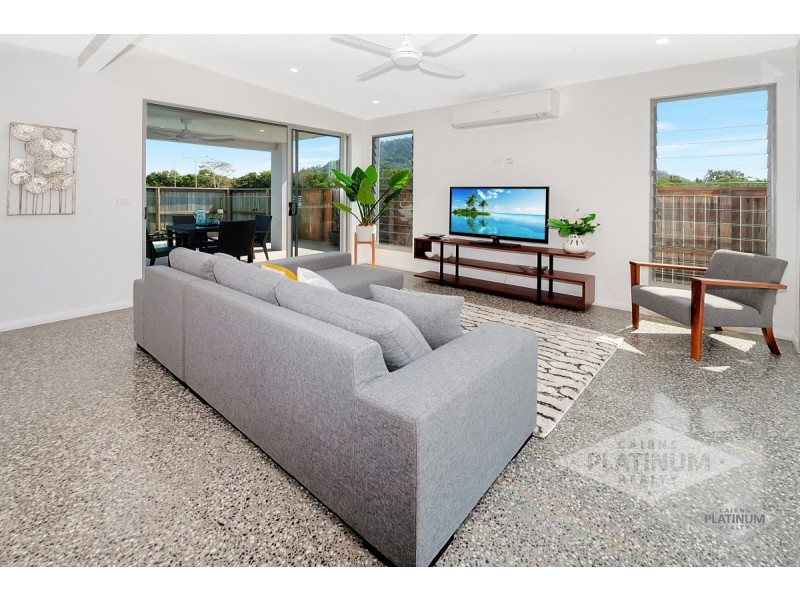 17 Master Circuit, Trinity Beach QLD 4879