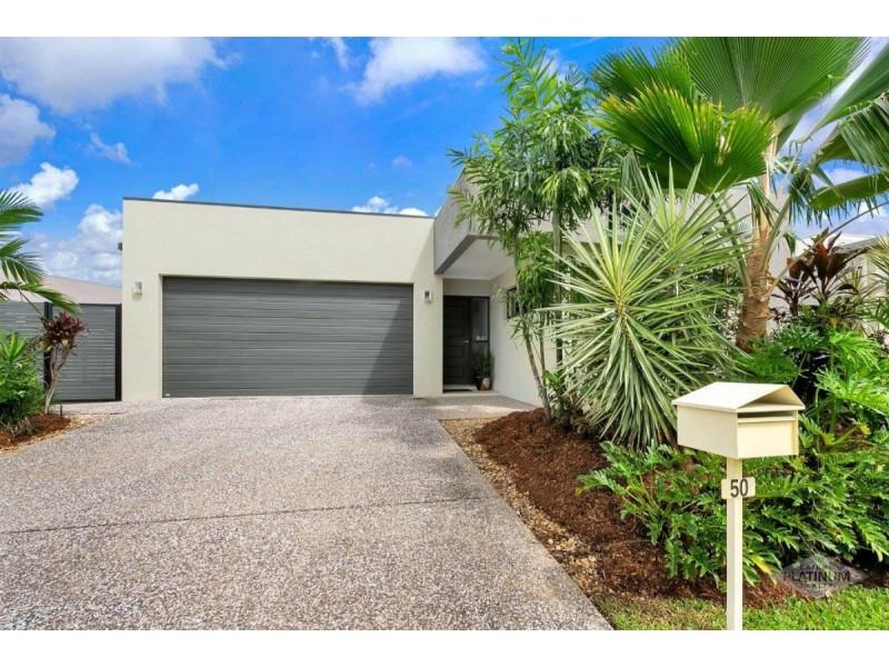 50 Hillary Drive, Smithfield QLD 4878