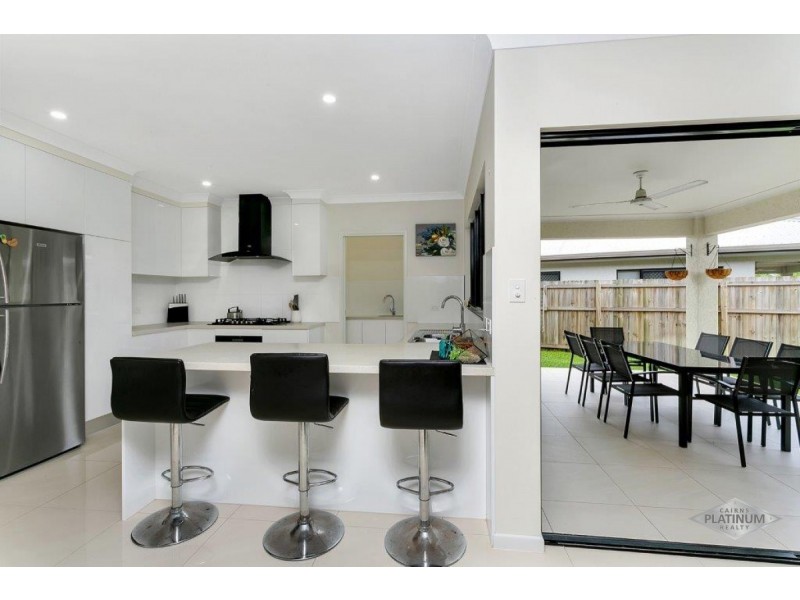 50 Hillary Drive, Smithfield QLD 4878