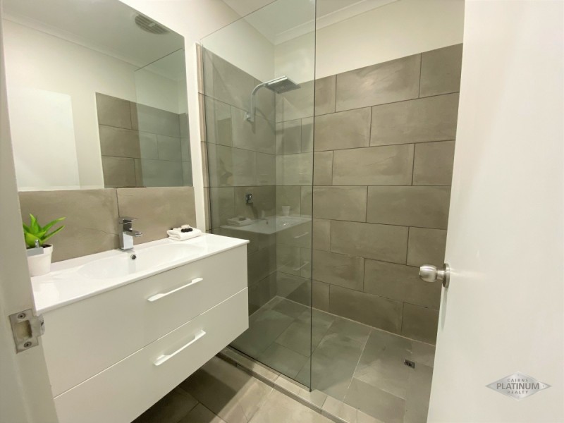 35/24 Warren Street, Palm Cove QLD 4879