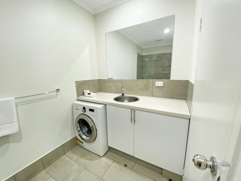 35/24 Warren Street, Palm Cove QLD 4879