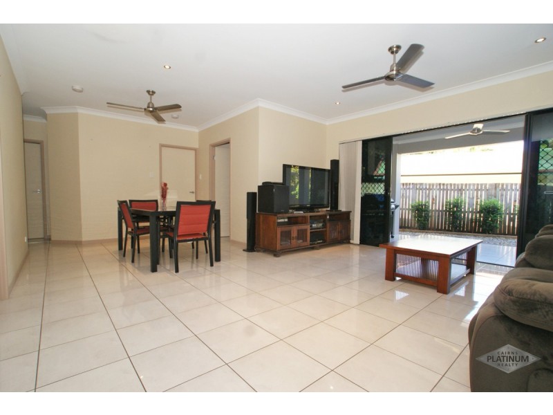 2/30 Lamb Street, Smithfield QLD 4878