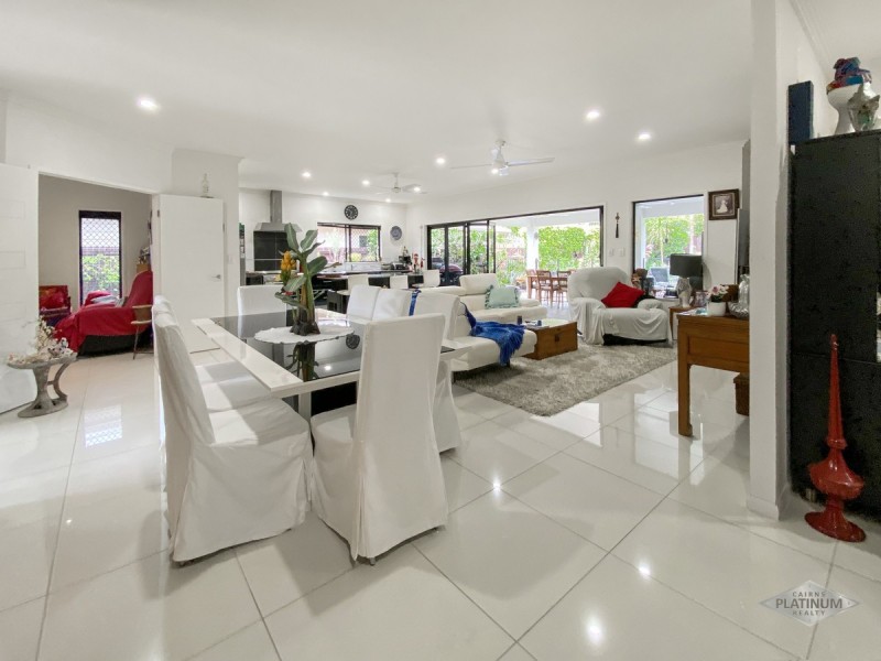 43 Iridescent Drive, Trinity Park QLD 4879