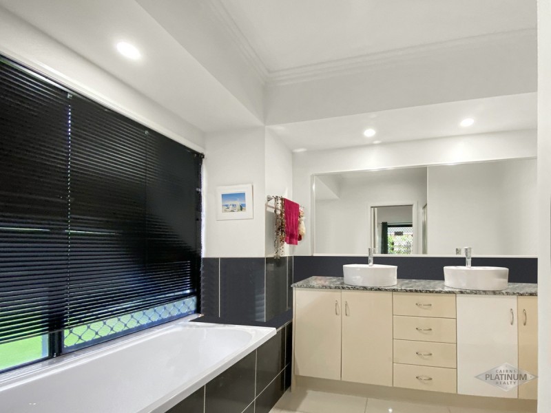 43 Iridescent Drive, Trinity Park QLD 4879