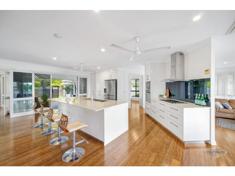 1 Rosemont Court, Mooroobool QLD 4870