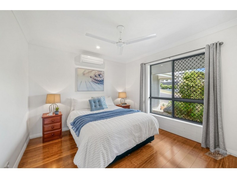 1 Rosemont Court, Mooroobool QLD 4870