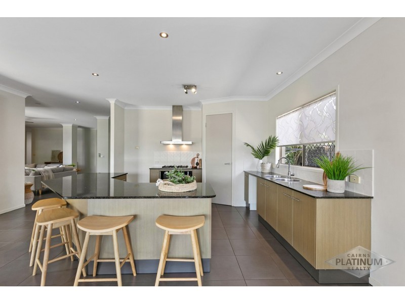 11 Iridescent Drive, Trinity Park QLD 4879