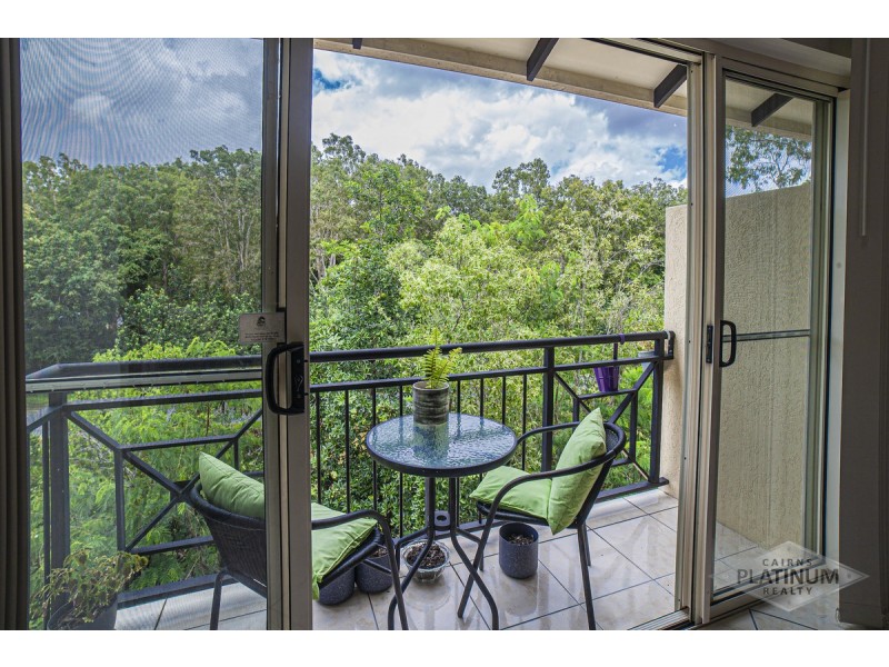 1018/2-10 Greenslopes Street, Cairns North QLD 4870