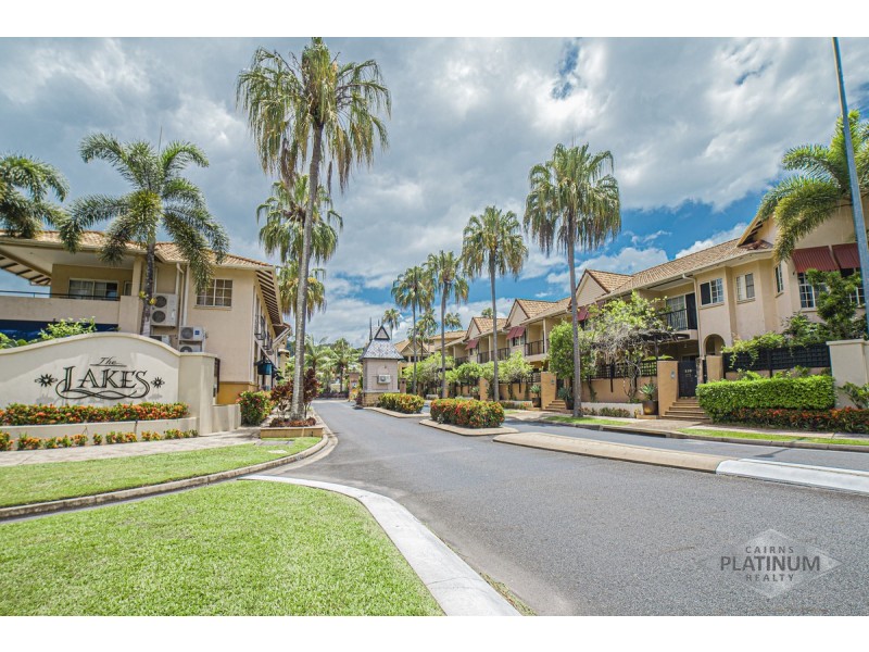 1018/2-10 Greenslopes Street, Cairns North QLD 4870
