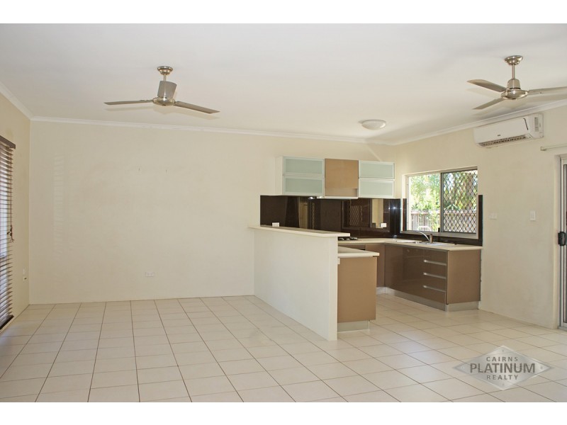 15 Cairnwell Street, Smithfield QLD 4878