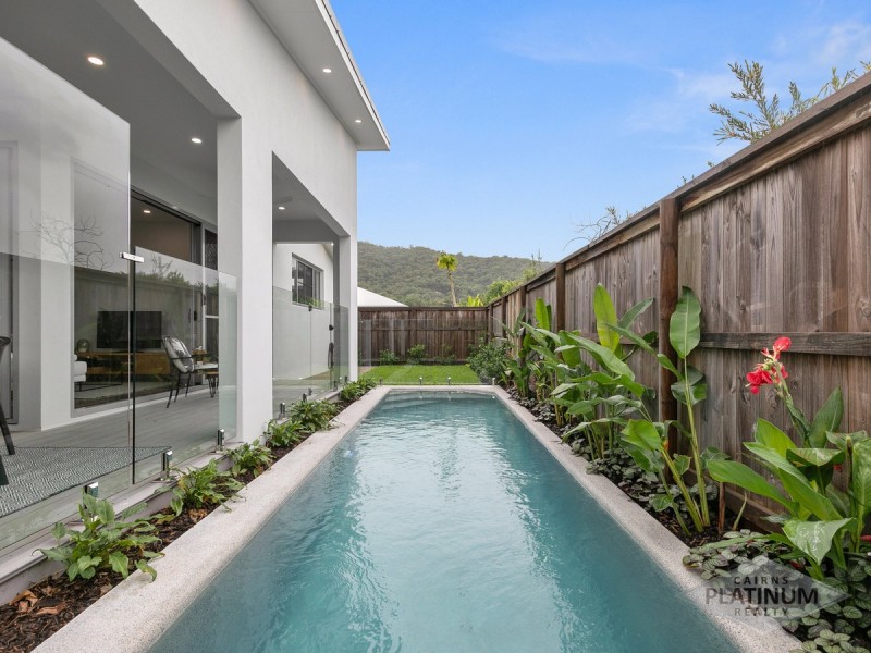 5 Master Circuit, Trinity Beach QLD 4879