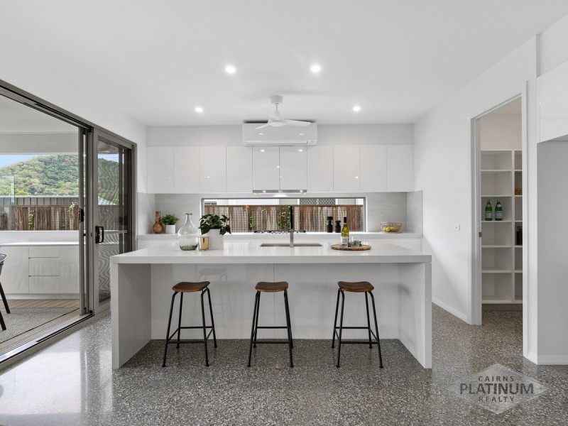 5 Master Circuit, Trinity Beach QLD 4879