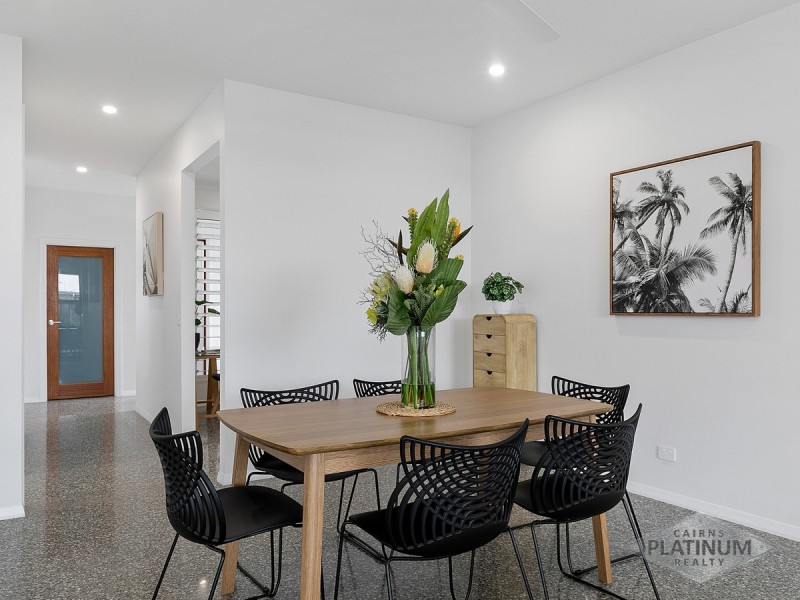 5 Master Circuit, Trinity Beach QLD 4879