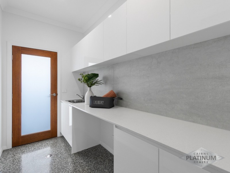 5 Master Circuit, Trinity Beach QLD 4879