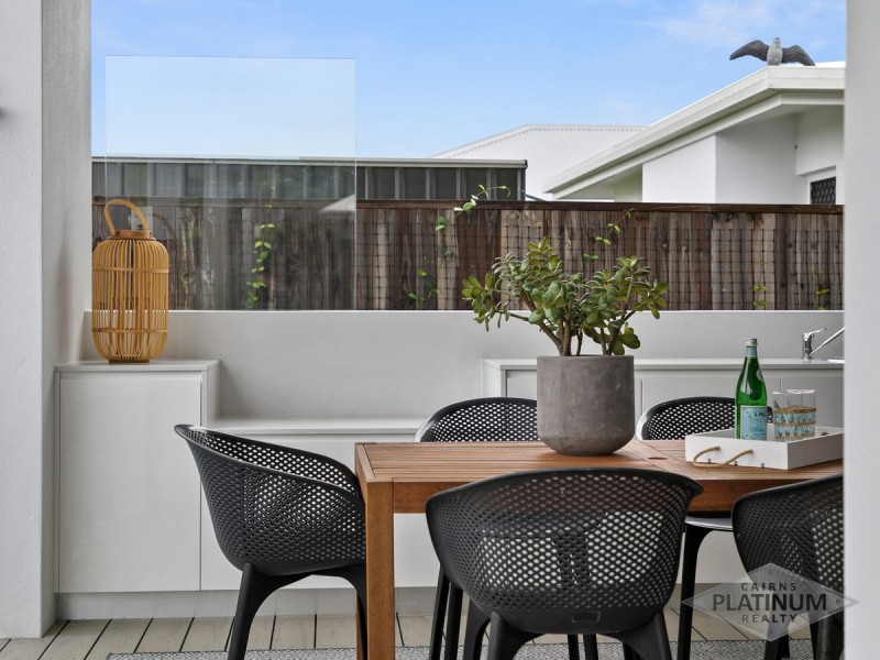 5 Master Circuit, Trinity Beach QLD 4879