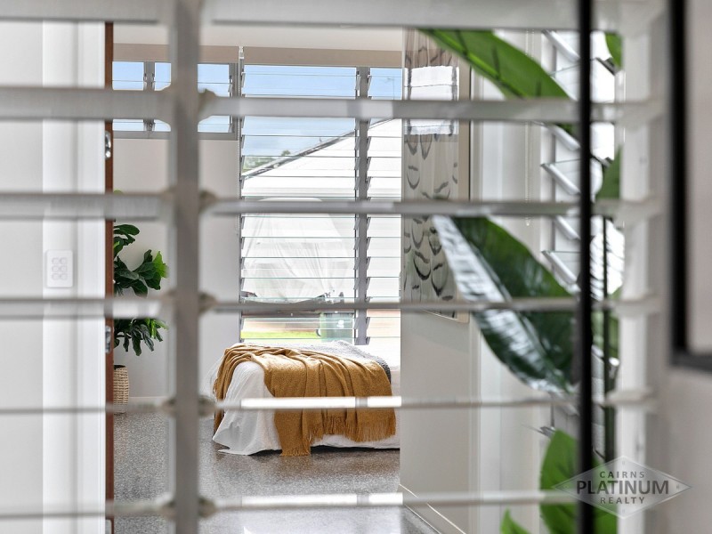 5 Master Circuit, Trinity Beach QLD 4879