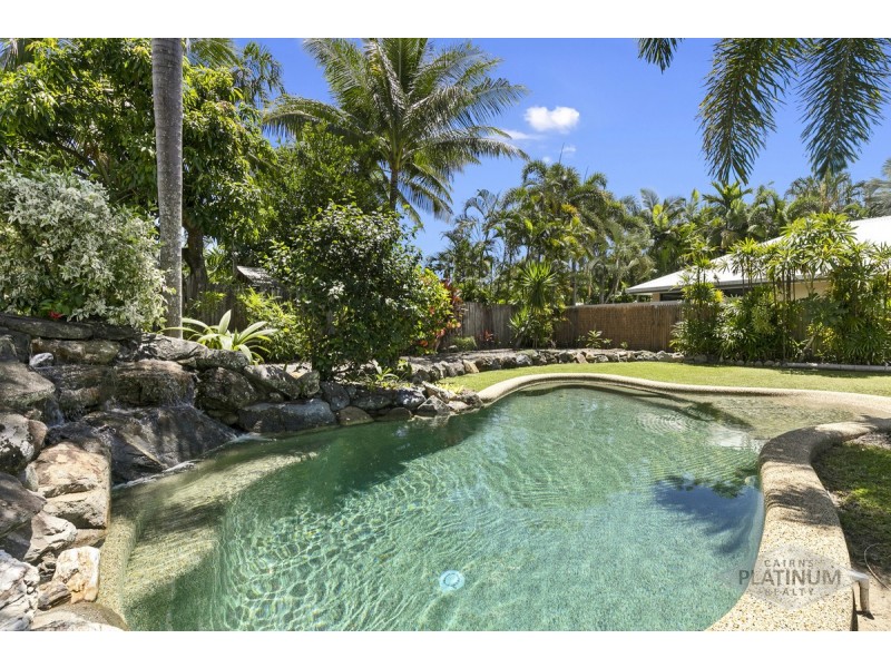 5 Barrier Close, Clifton Beach QLD 4879