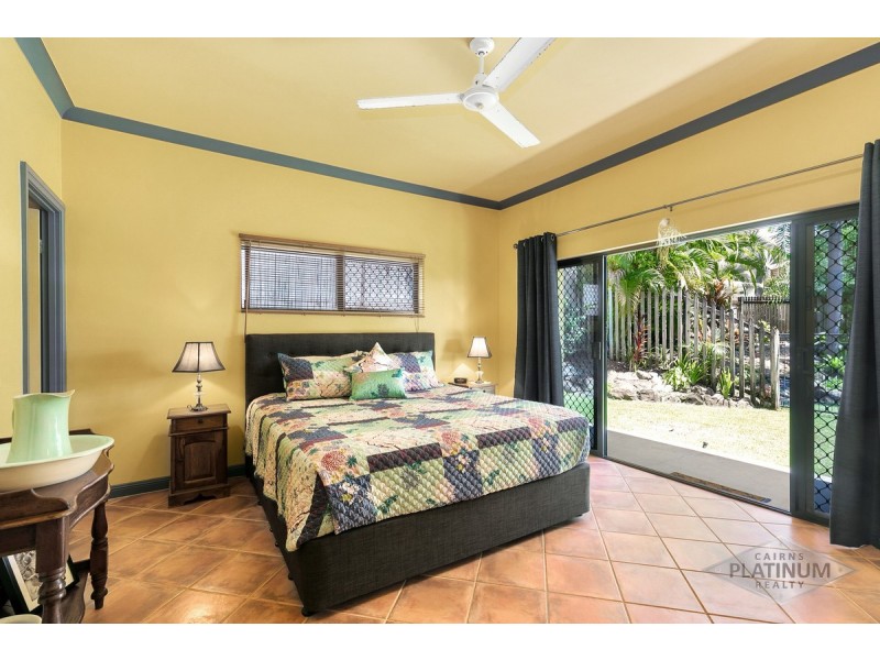 5 Barrier Close, Clifton Beach QLD 4879