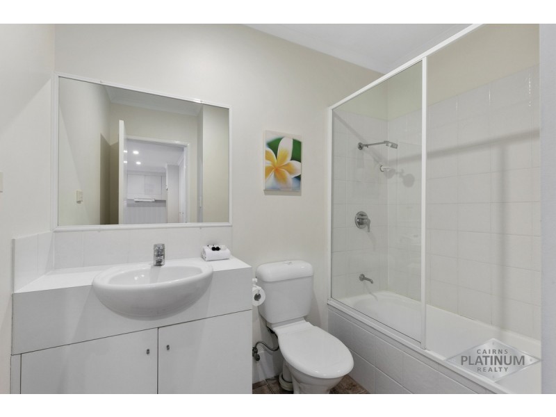 13/24 Warren Street, Palm Cove QLD 4879