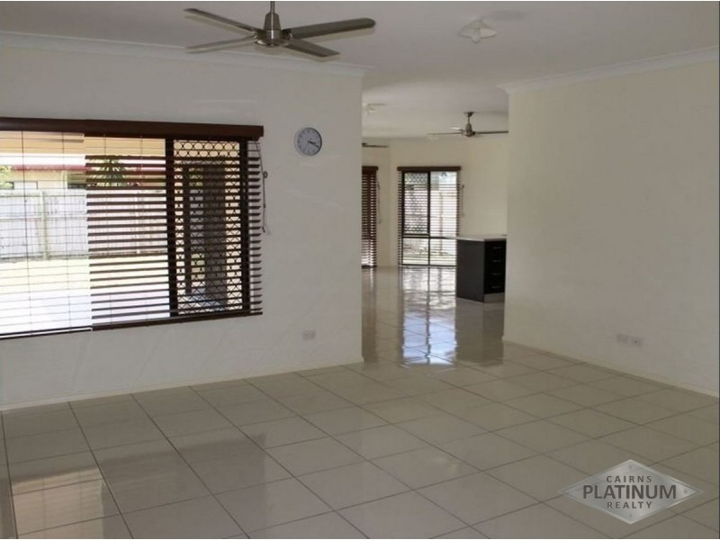 13 Totley Chase, Trinity Park QLD 4879
