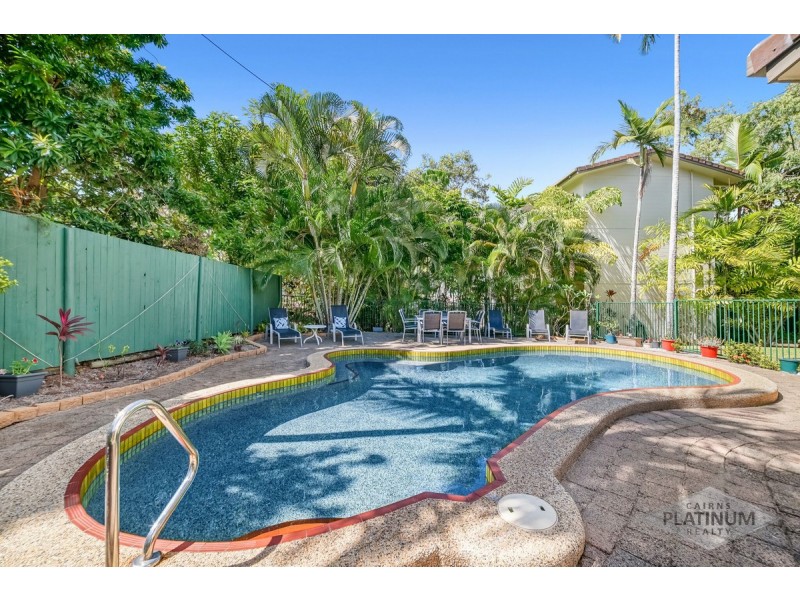 2/71-73 Moore Street, Trinity Beach QLD 4879
