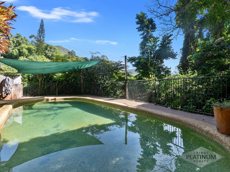 4 Marcia Close, Smithfield QLD 4878