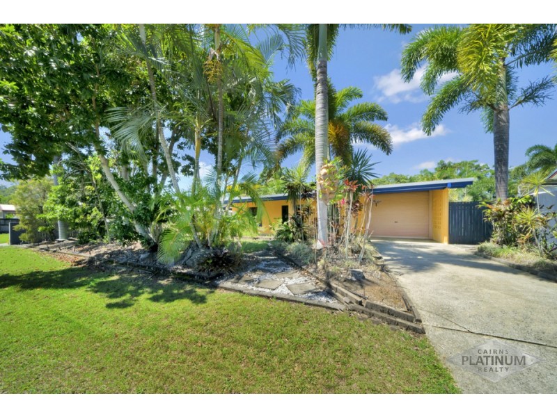 6 Parkway Street, Trinity Park QLD 4879