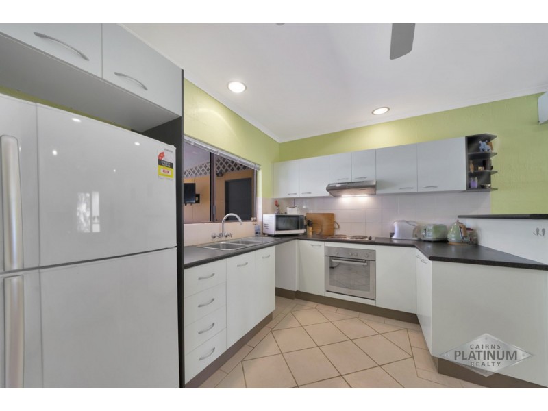 6 Parkway Street, Trinity Park QLD 4879