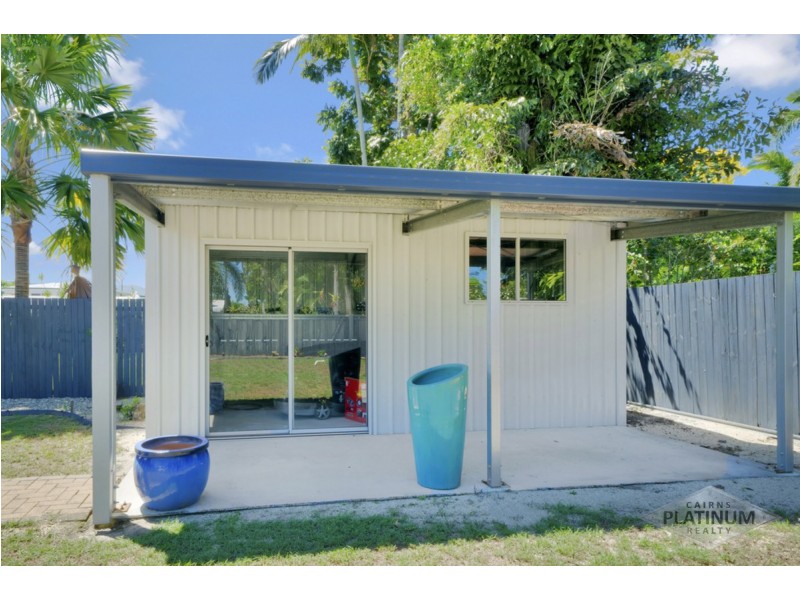 6 Parkway Street, Trinity Park QLD 4879