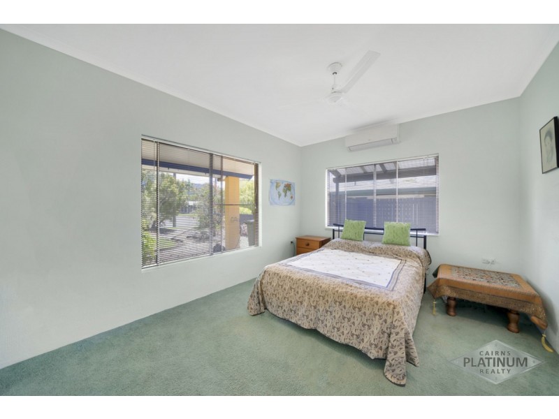 6 Parkway Street, Trinity Park QLD 4879