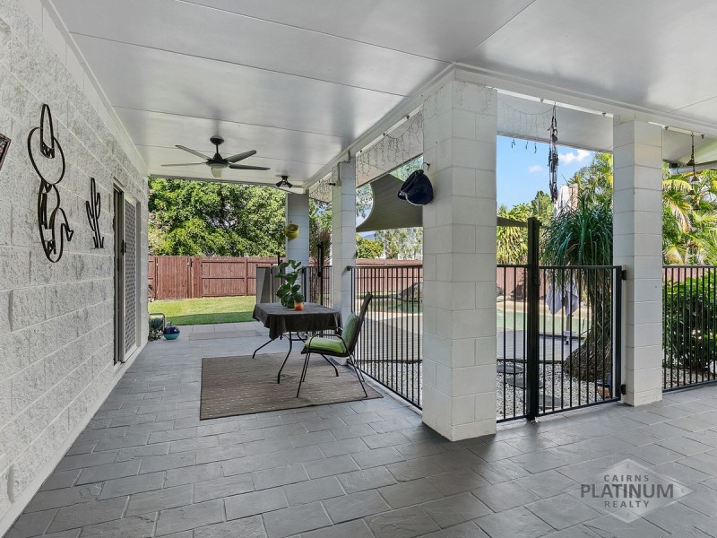 11 Summertime Close, Trinity Park QLD 4879