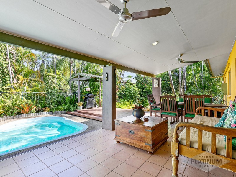 8 Summertime Close, Trinity Park QLD 4879