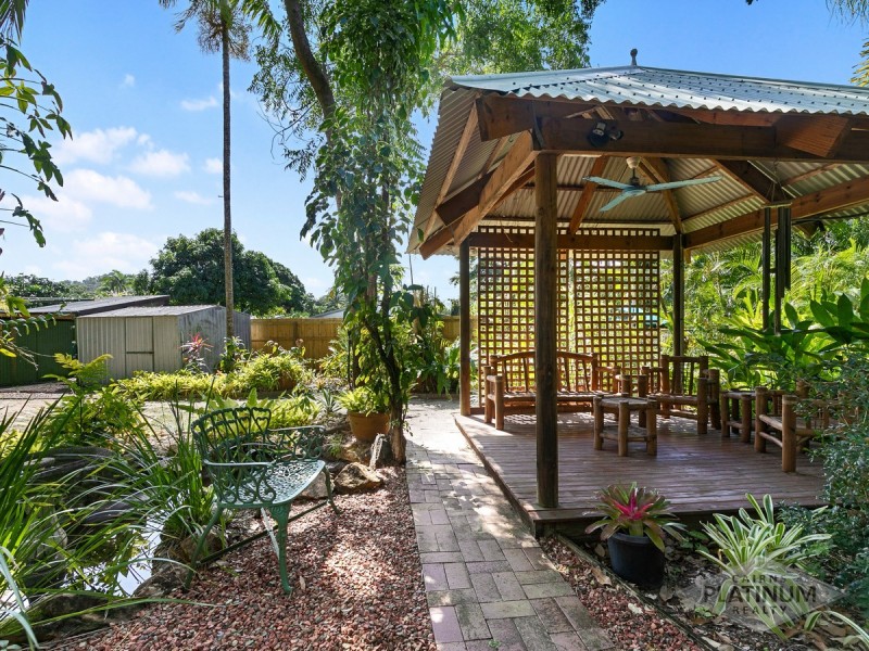 8 Summertime Close, Trinity Park QLD 4879