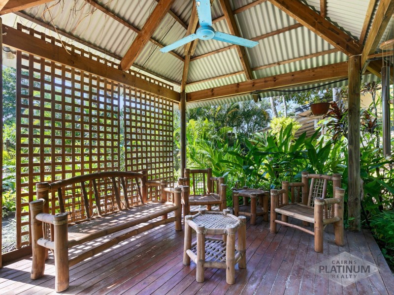 8 Summertime Close, Trinity Park QLD 4879