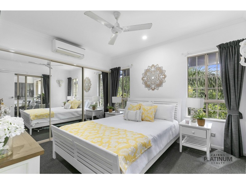 916/2-10 Greenslopes Street, Cairns North QLD 4870