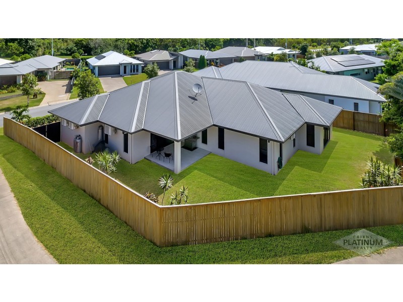 2 Midship Street, Trinity Beach QLD 4879