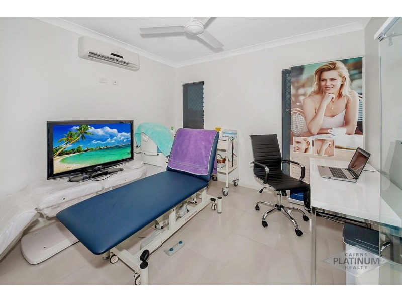 2 Midship Street, Trinity Beach QLD 4879