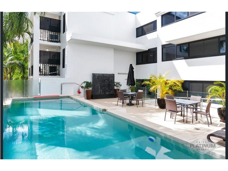 4/2 Oliva Street, Palm Cove QLD 4879