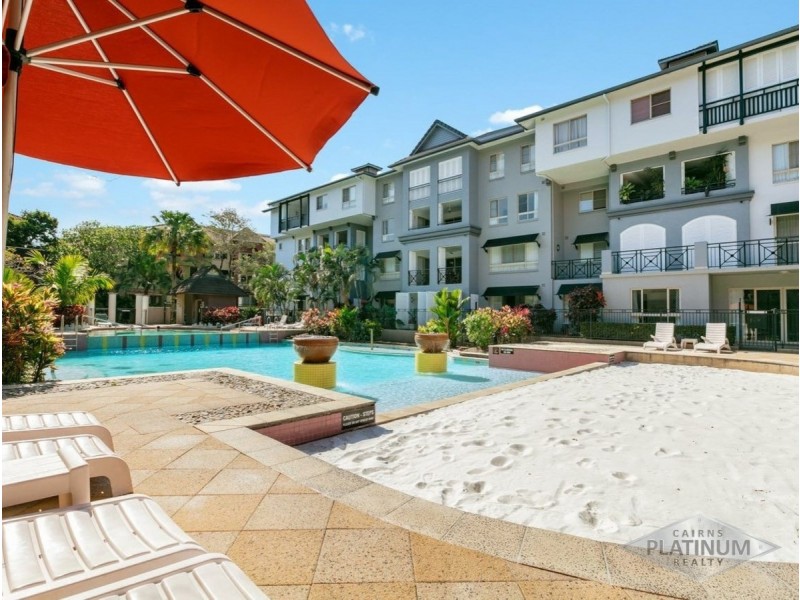 1108/2 Greenslopes Street, Cairns North QLD 4870
