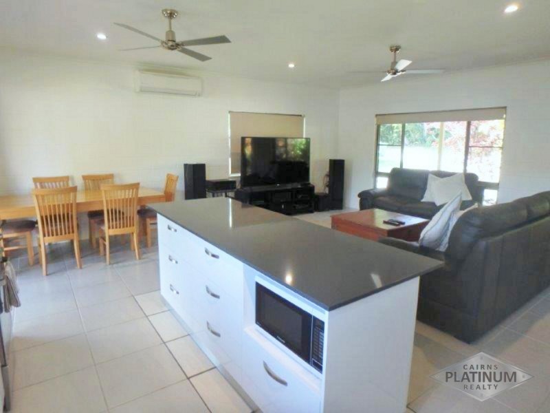 32 Moresby Street, Trinity Beach QLD 4879