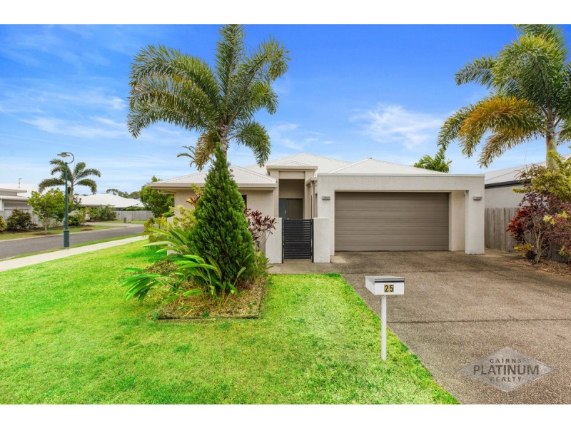 25 The Avenue, Trinity Park QLD 4879